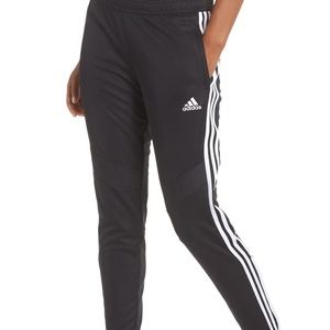 :: adidas :: joggers